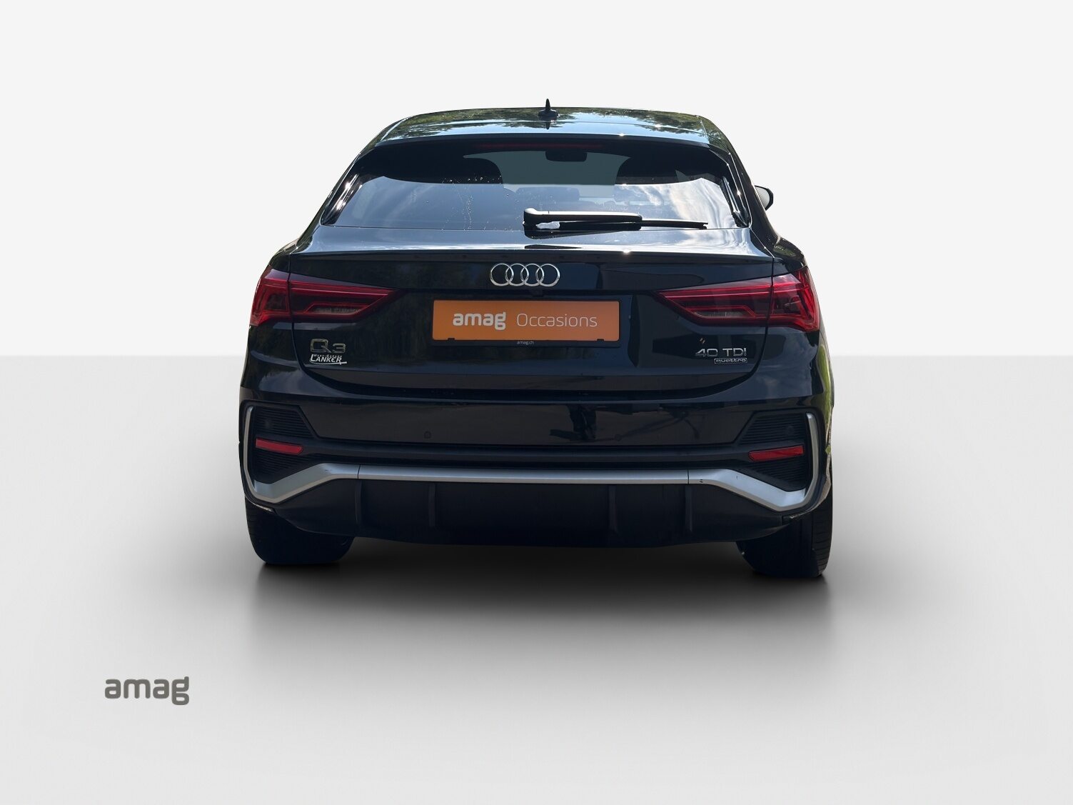 AUDI Q3 SB 40 TDI S line qu, Diesel, Second hand / Used, Automatic - 4