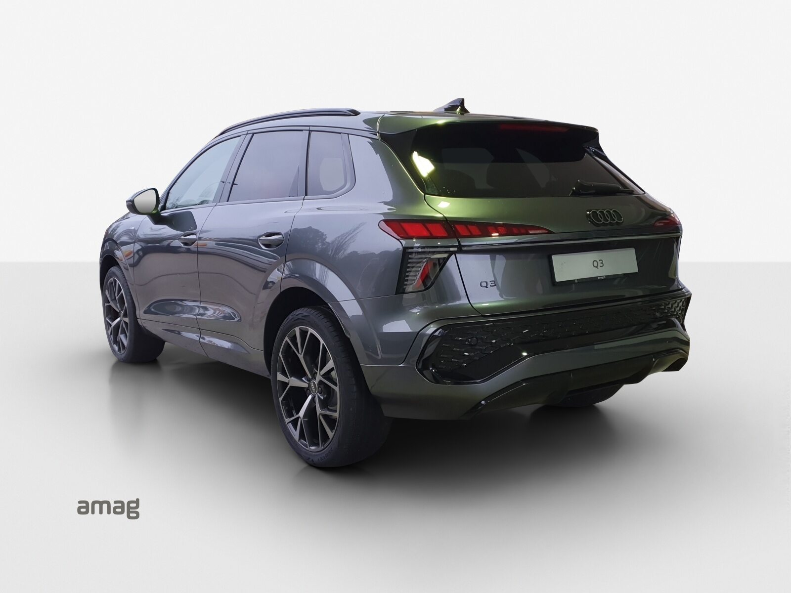 AUDI Q3 SUV TFSI 110 kW, Petrol, Pre-registered new car, Automatic - 3