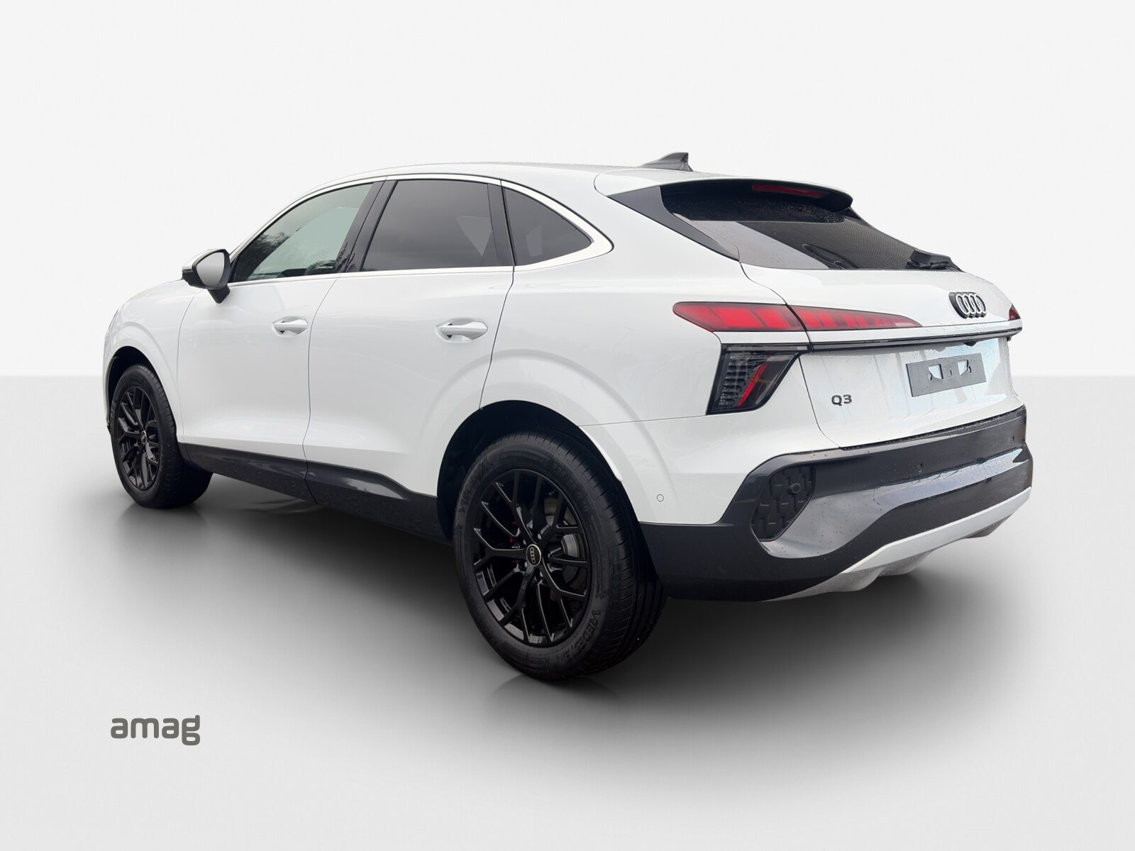 AUDI Q3 SB TFSI 110 kW, Essence, Véhicule neuf pré-immatriculé, Automatique - 3