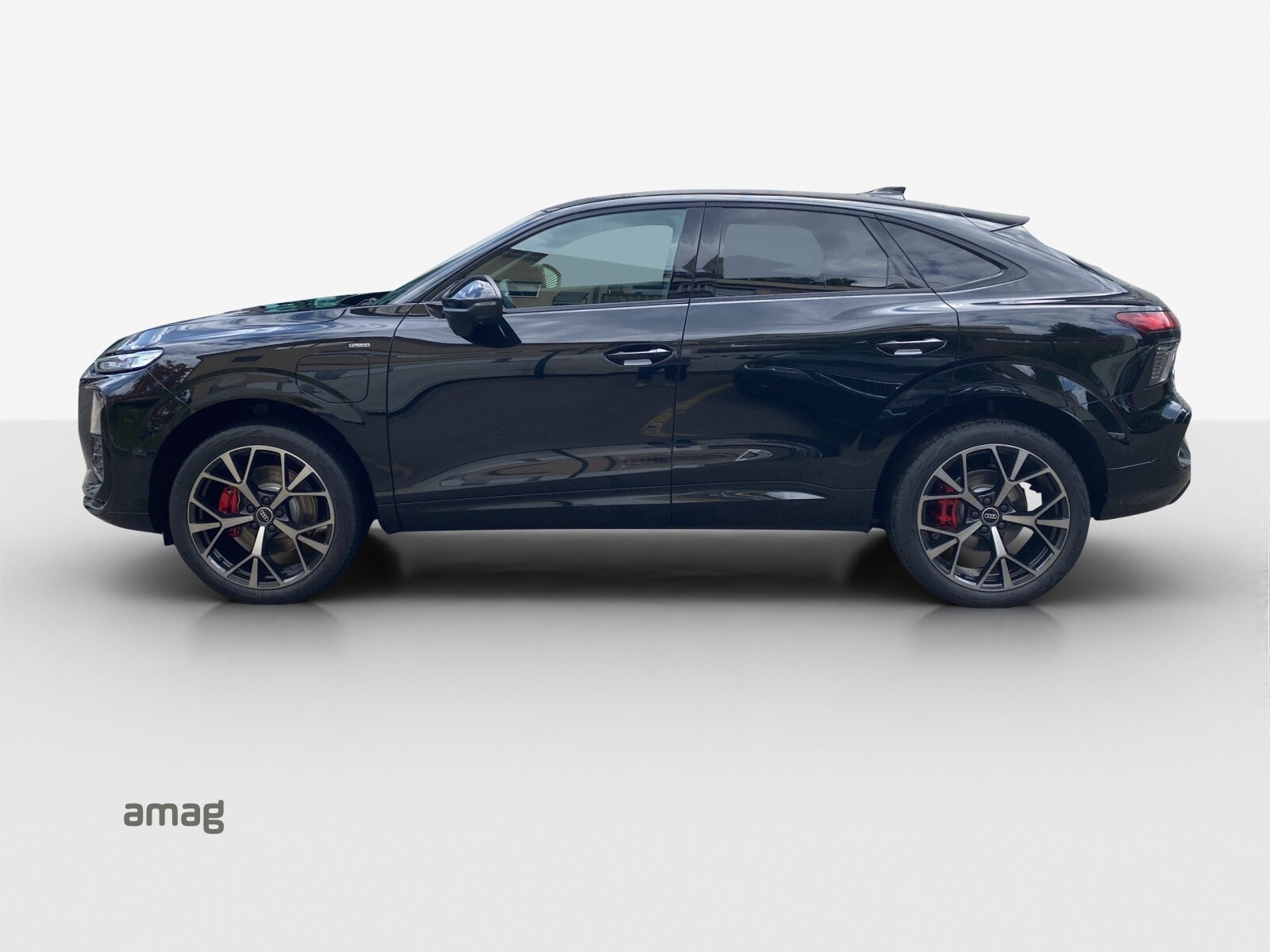 AUDI Q3 SB e-hybrid 200 kW, Full-Hybrid Petrol/Electric, Pre-registered new car, Automatic - 2