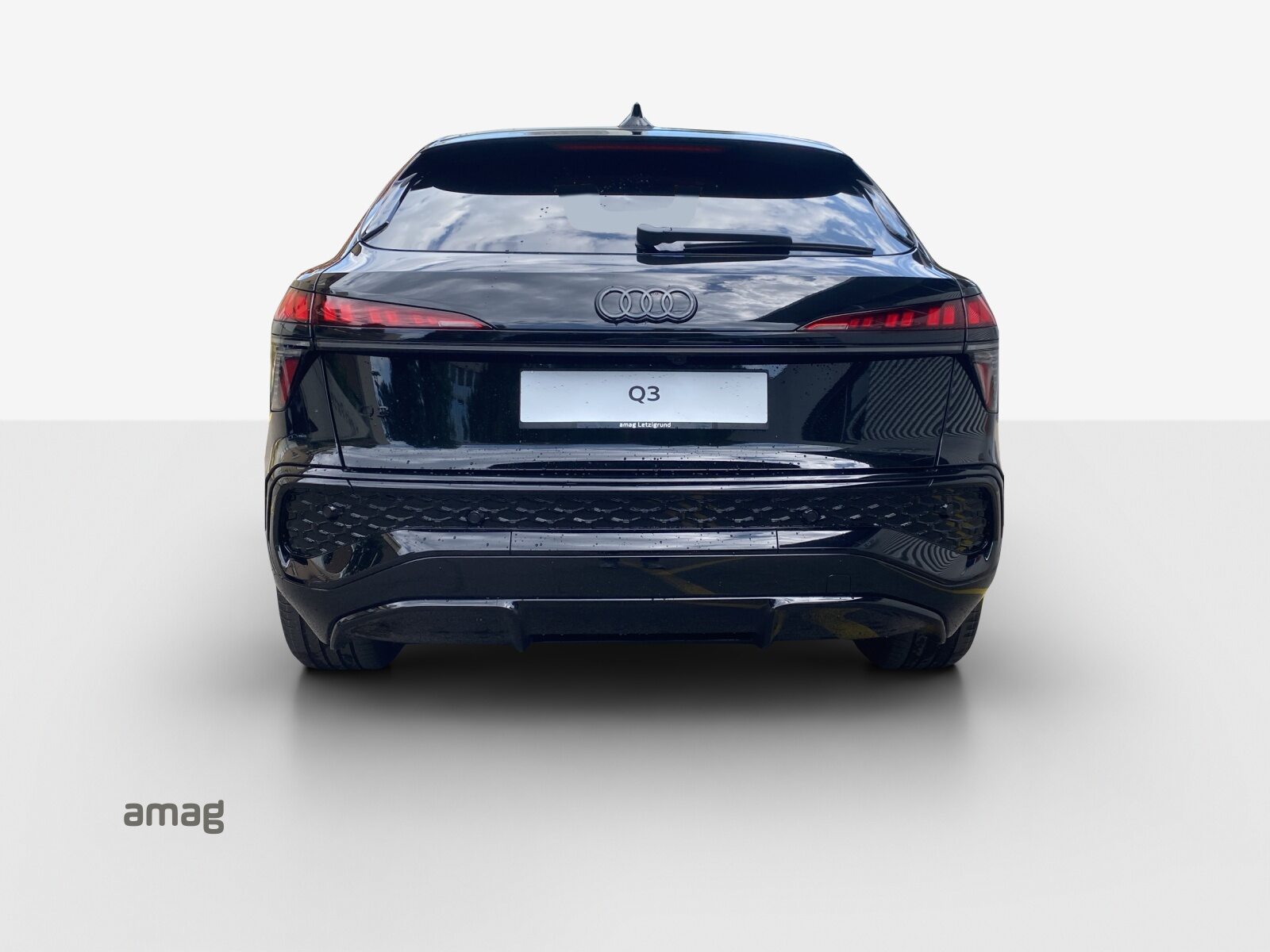 AUDI Q3 SB e-hybrid 200 kW, Full-Hybrid Petrol/Electric, Pre-registered new car, Automatic - 4