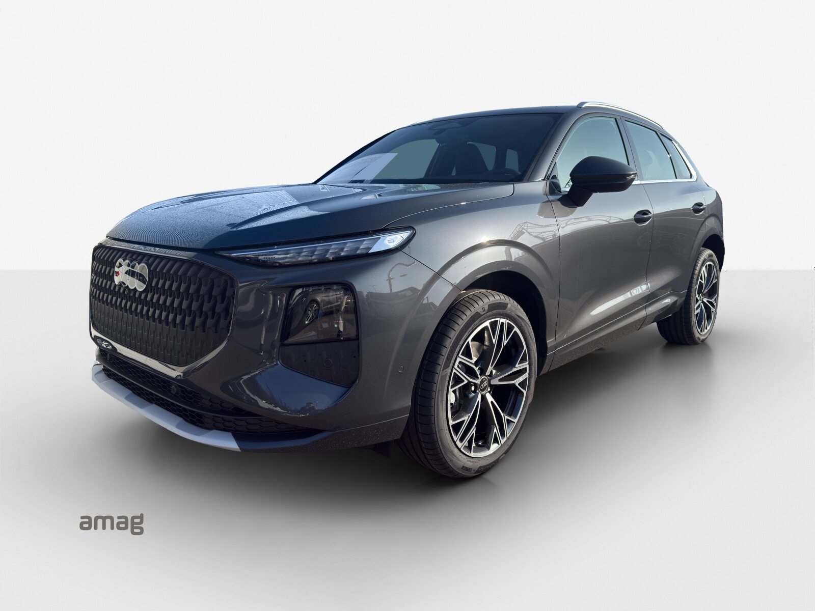 AUDI Q3 SUV TFSI 110 kW