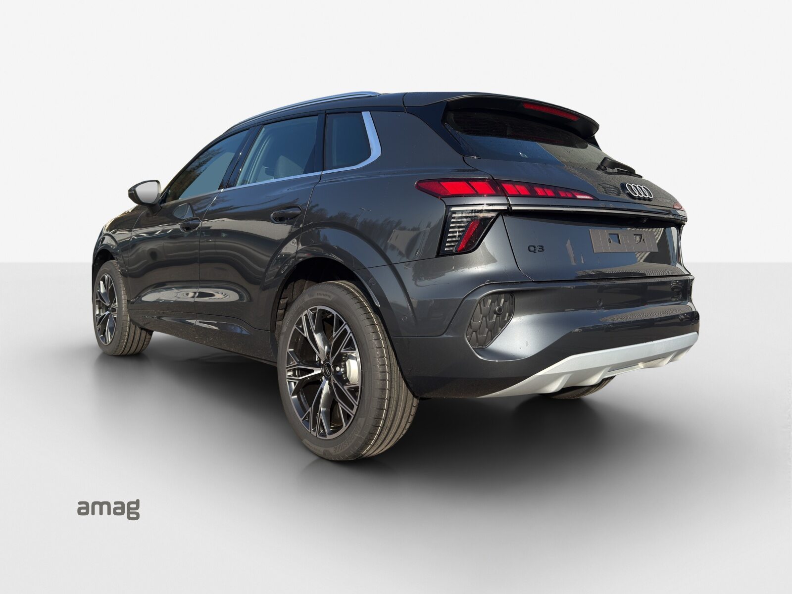 AUDI Q3 SUV TFSI 110 kW, Benzin, Neues Fahrzeug mit Tageszulassung, Automatik - 3
