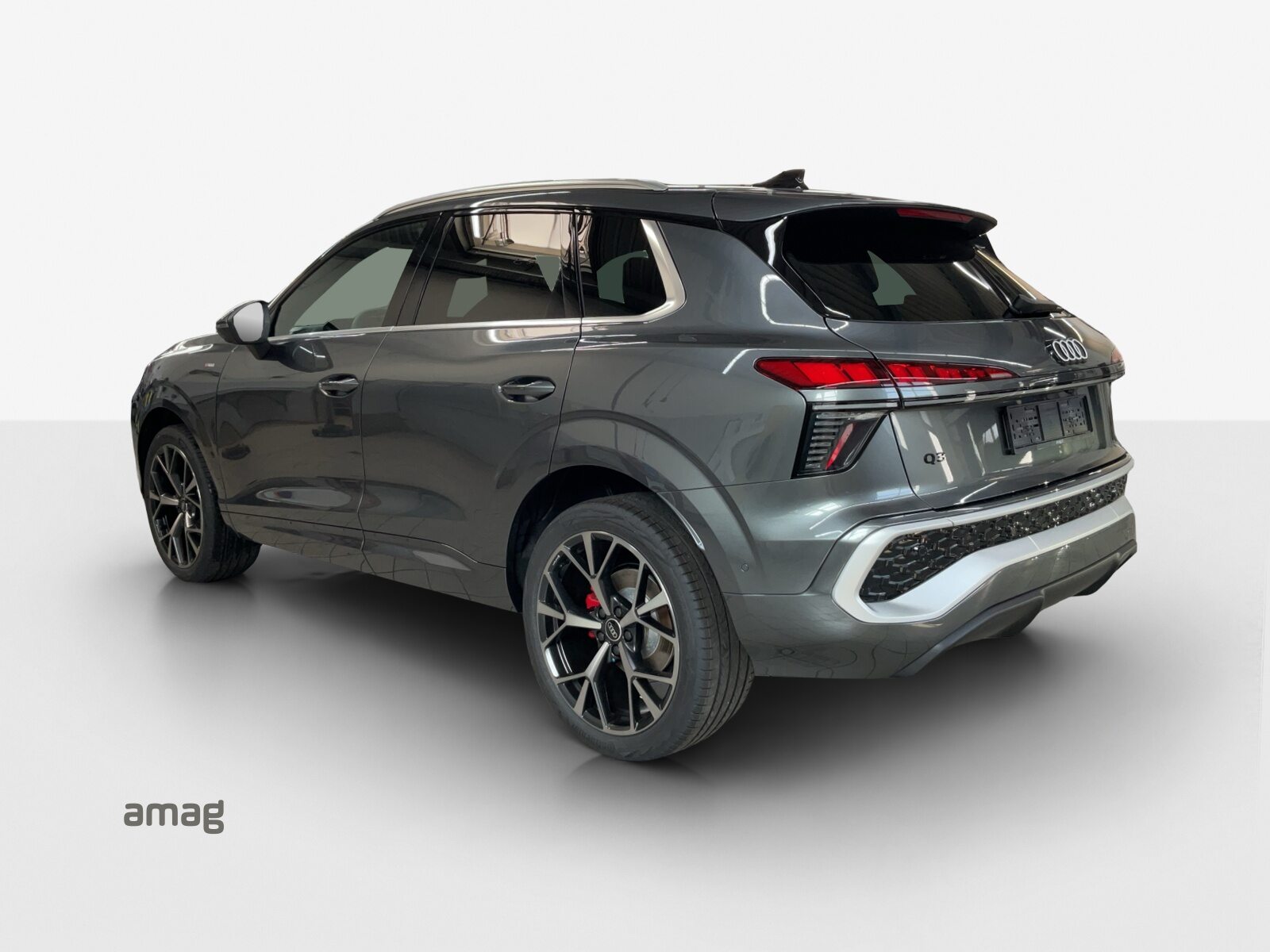 AUDI Q3 SUV TFSI 110 kW, Essence, Véhicule neuf pré-immatriculé, Automatique - 3