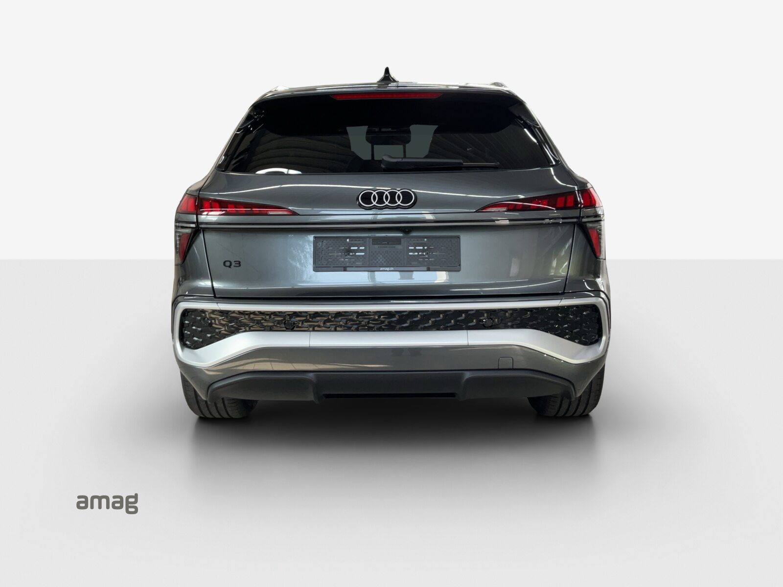 AUDI Q3 SUV TFSI 110 kW, Essence, Véhicule neuf pré-immatriculé, Automatique - 4