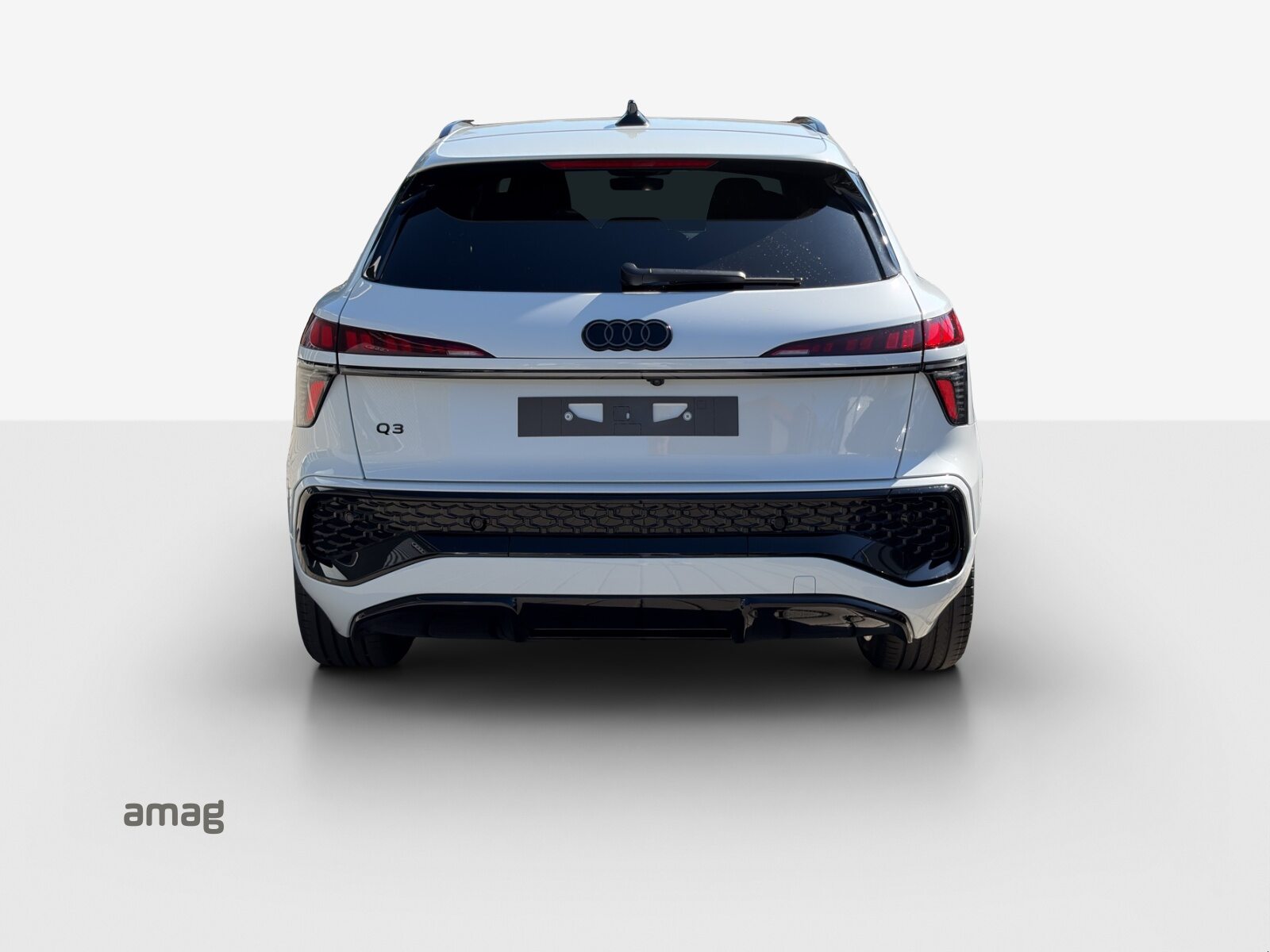 AUDI Q3 SUV TFSI 110 kW, Essence, Véhicule neuf pré-immatriculé, Automatique - 4