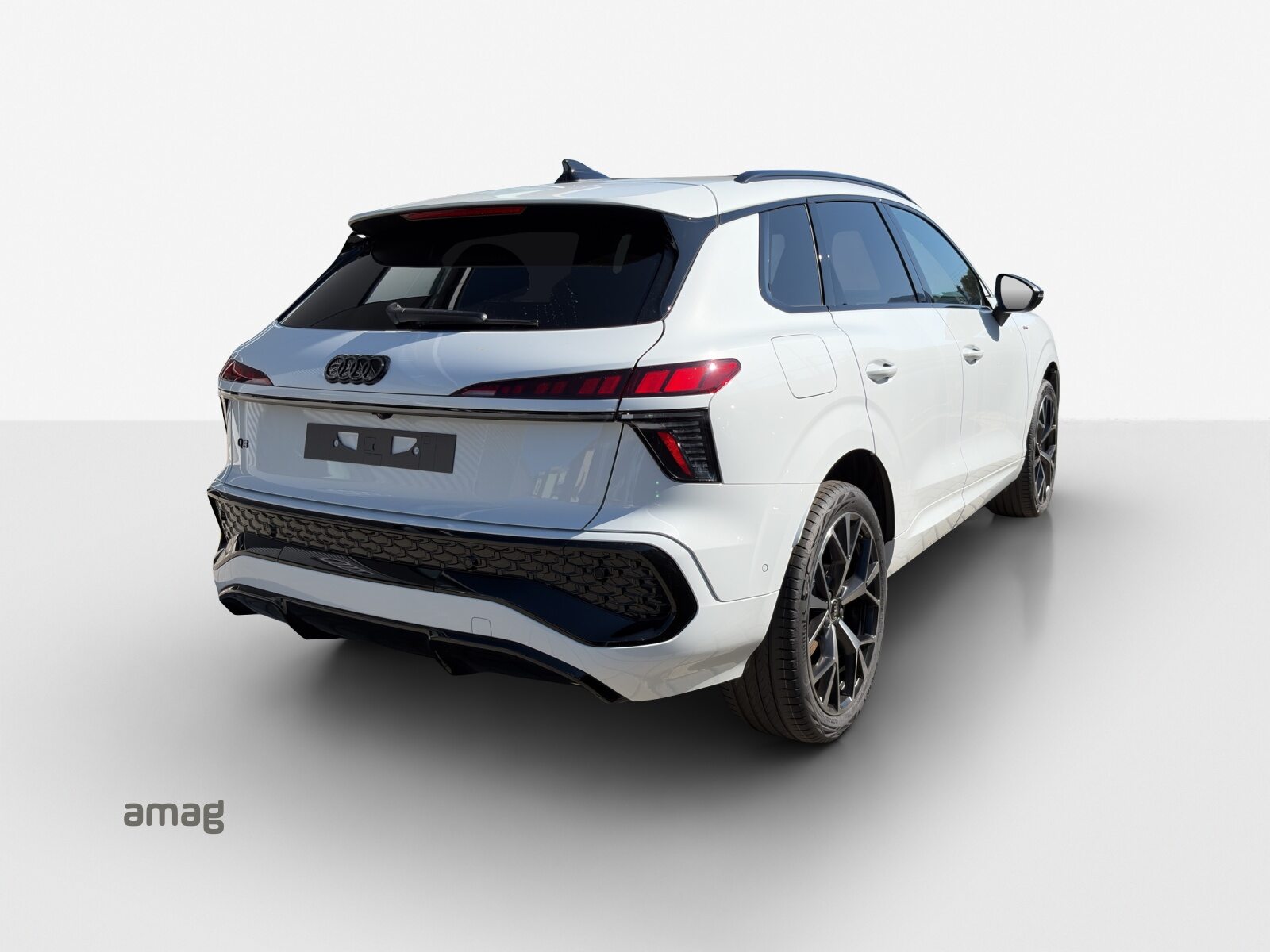 AUDI Q3 SUV TFSI 110 kW, Essence, Véhicule neuf pré-immatriculé, Automatique - 5