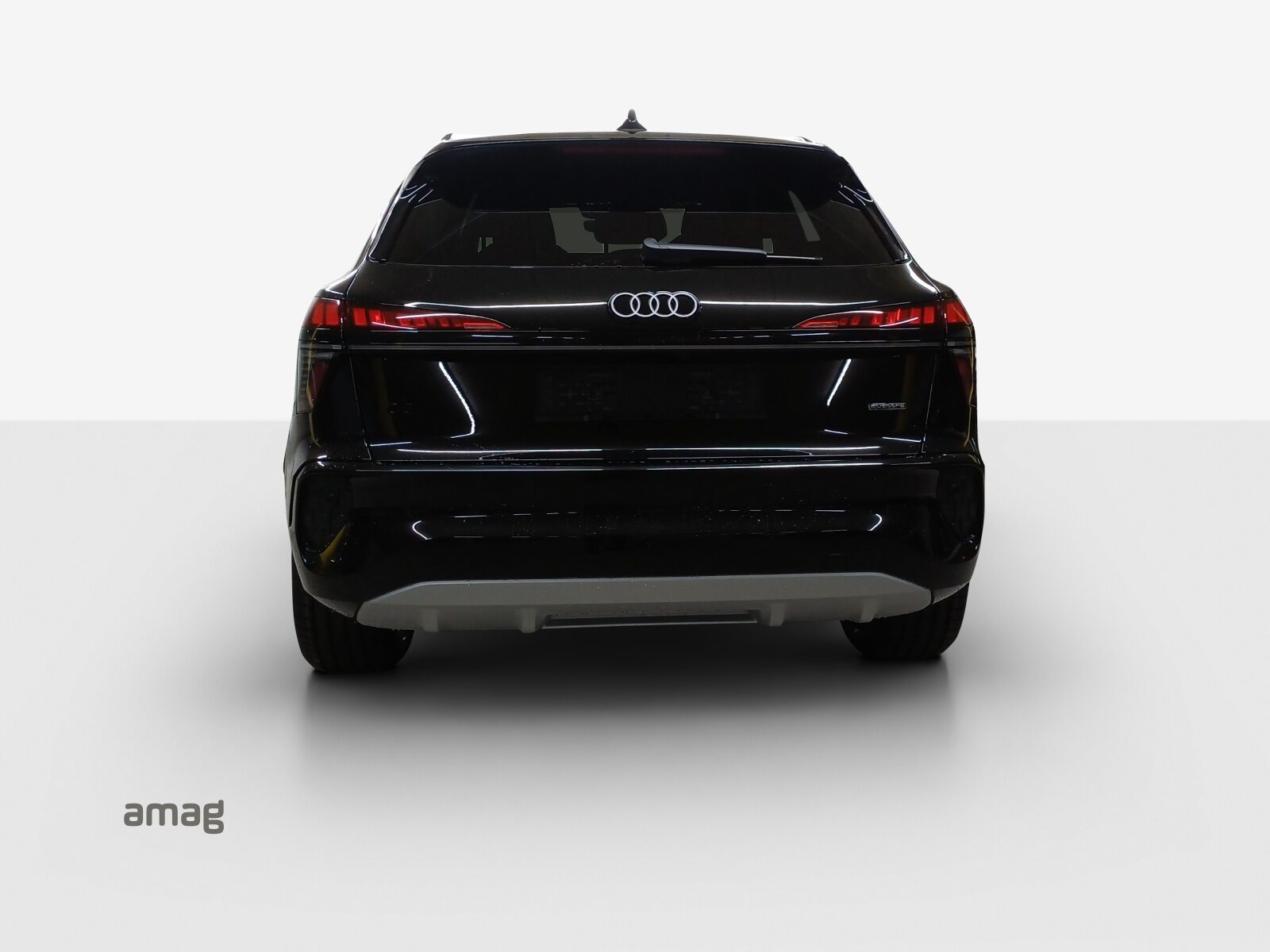 AUDI Q3 SUV TFSI 150 kW, Essence, Véhicule neuf pré-immatriculé, Automatique - 4