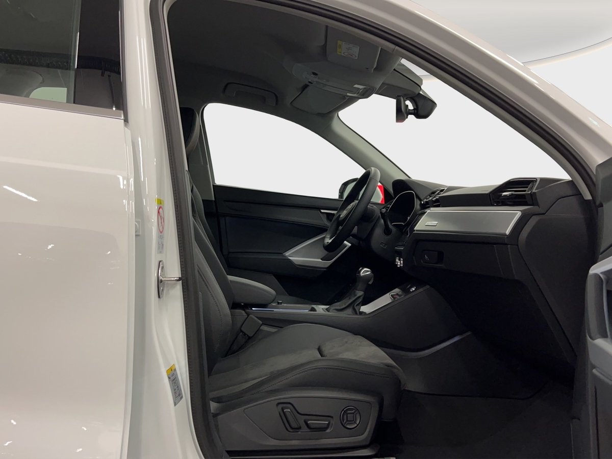 AUDI Q3 35 TFSI advanced Attraction S-tronic, Benzina, Auto nuove, Automatico - 7