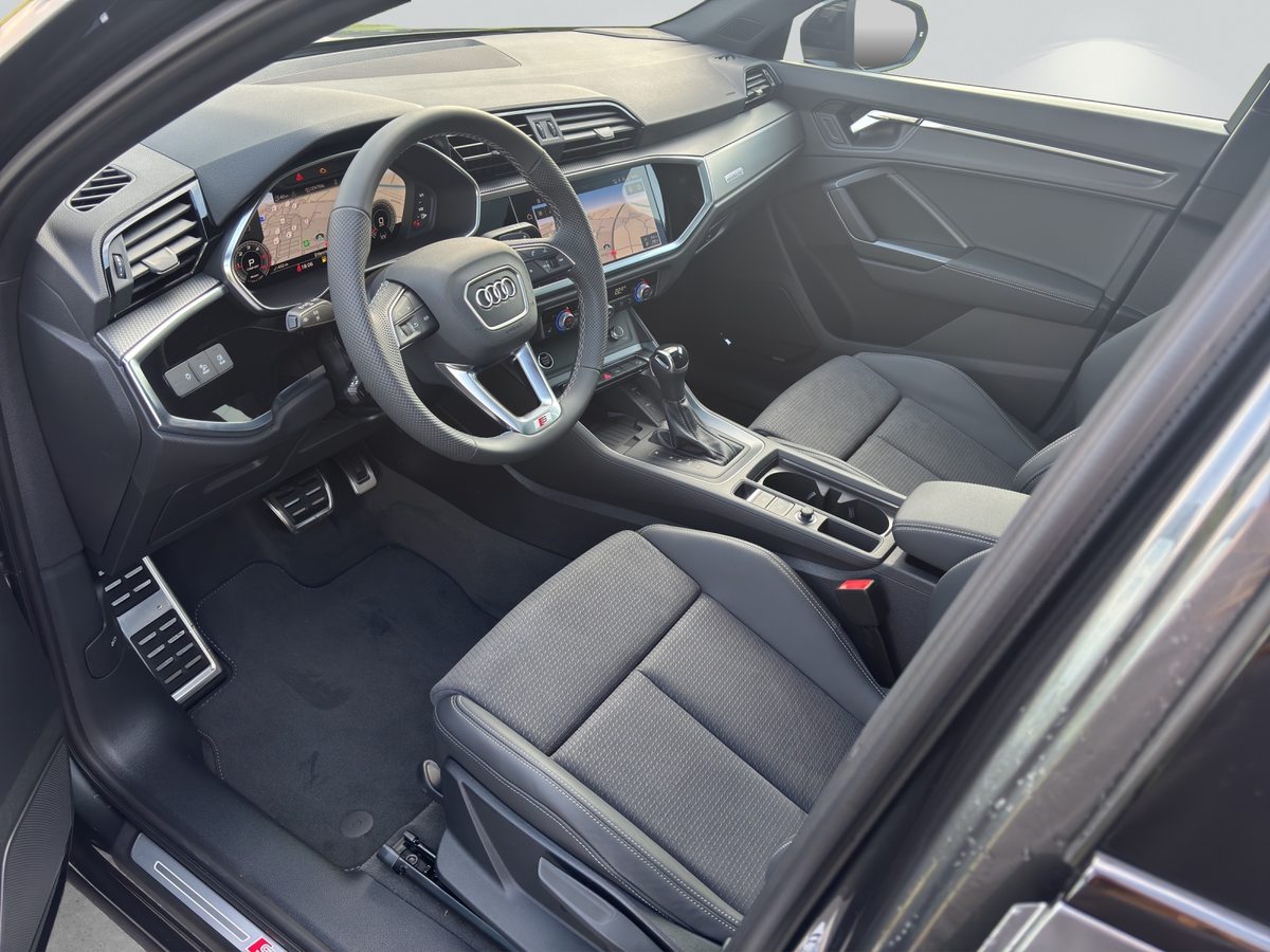 AUDI Q3 Sportback 40 TDI S line, Diesel, New car, Automatic - 5