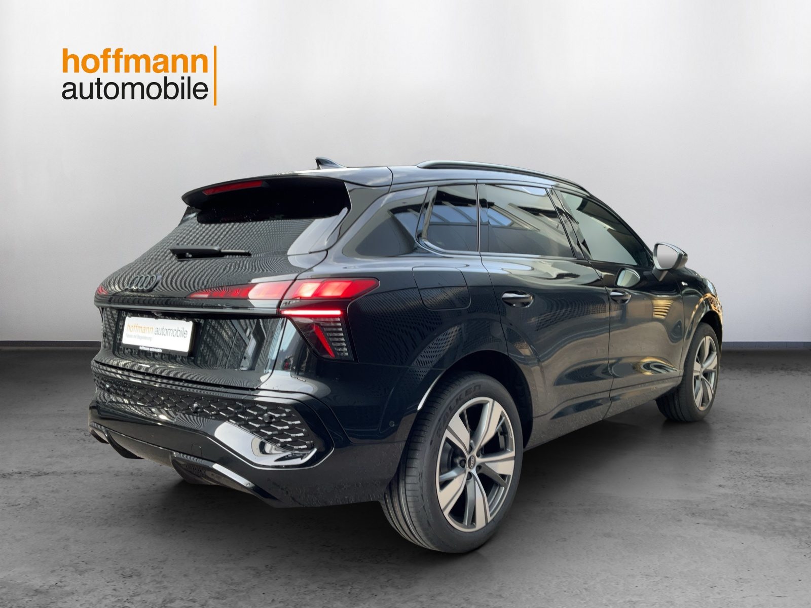 AUDI Q3 SUV TFSI 110 kW, Petrol, New car, Automatic - 4