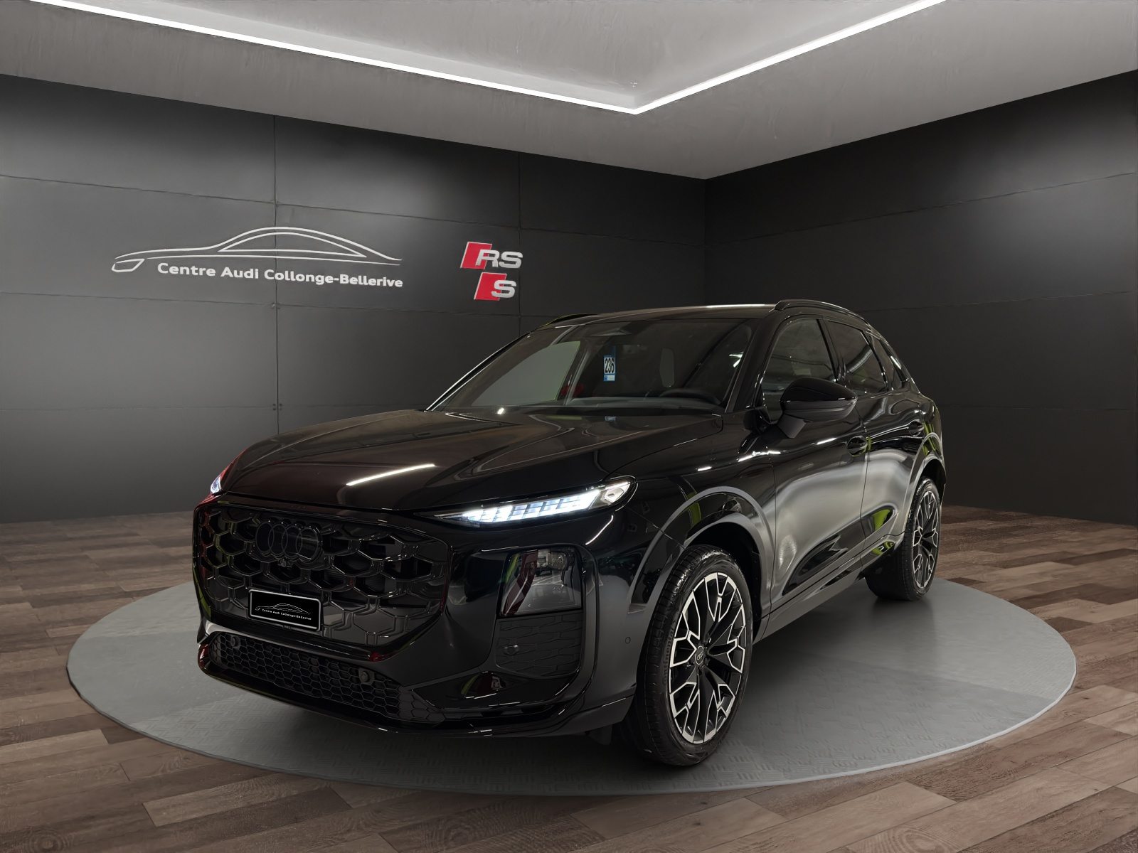 AUDI Q3 SUV TFSI 110 kW