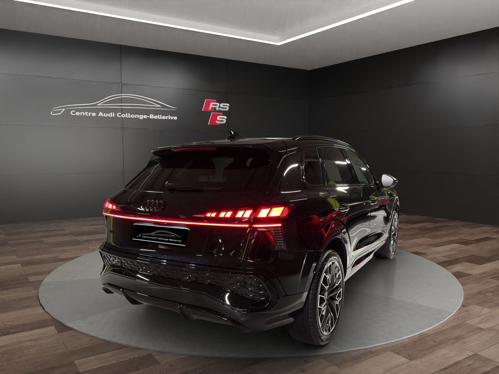 AUDI Q3 SUV TFSI 110 kW, Benzin, Neuwagen, Automatik - 6