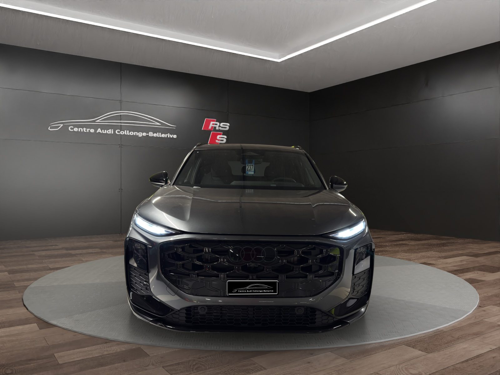 AUDI Q3 SUV TFSI 110 kW, Essence, Voiture nouvelle, Automatique - 2