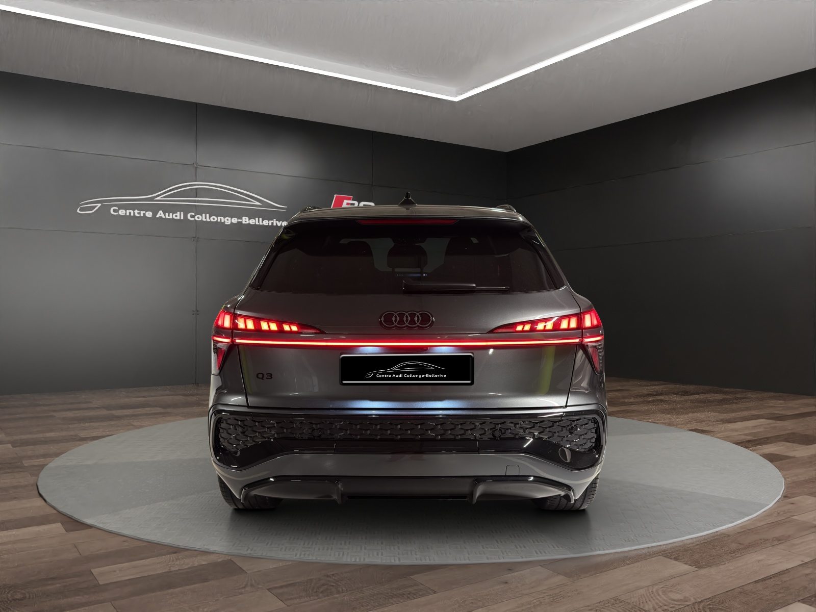 AUDI Q3 SUV TFSI 110 kW, Essence, Voiture nouvelle, Automatique - 5
