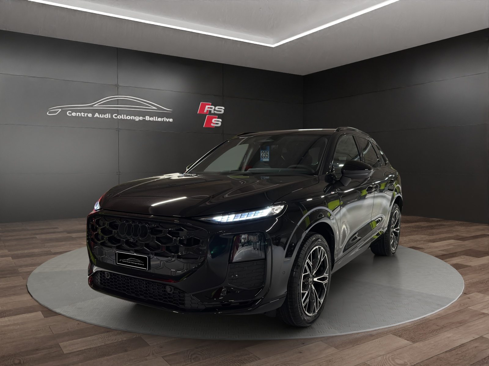 AUDI Q3 SUV TFSI 110 kW