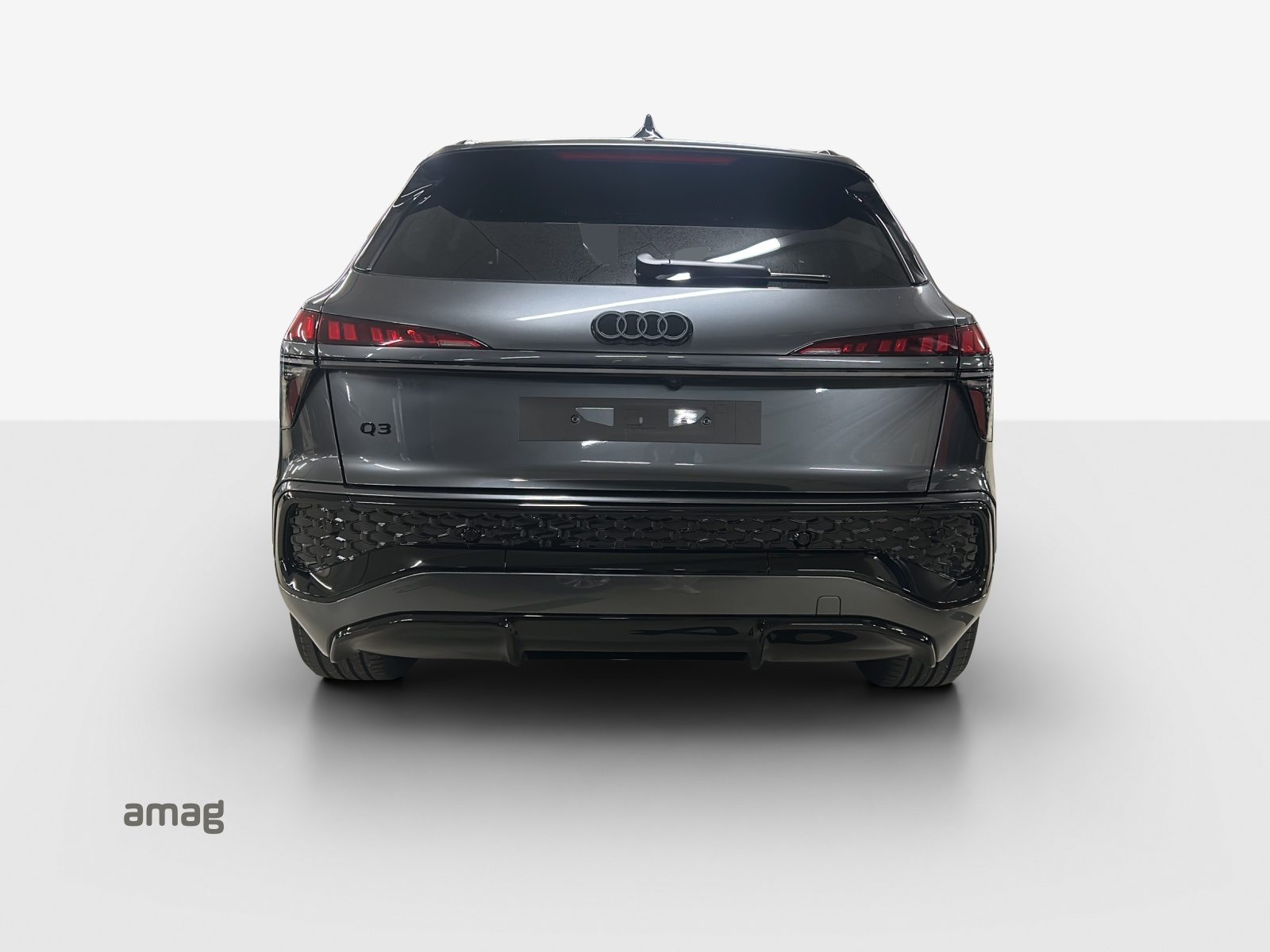 AUDI Q3 SUV TFSI 110 kW, Benzin, Neuwagen, Automatik - 4