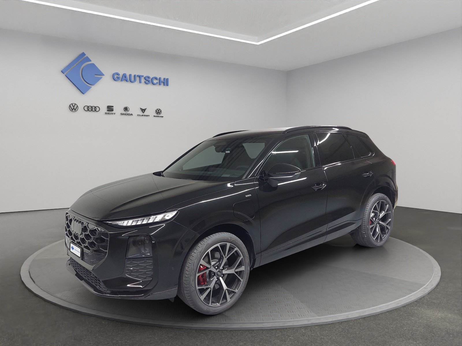 AUDI Q3 SUV e-hybrid 200 kW, Hybride Integrale Benzina/Elettrica, Auto nuove, Automatico