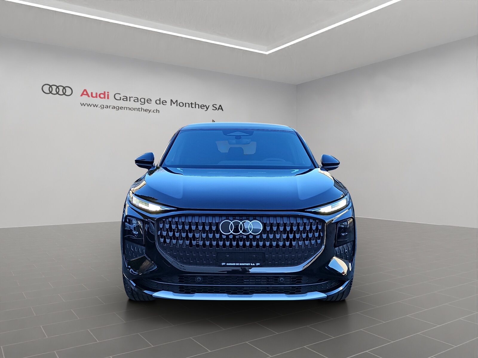 AUDI Q3 SB TFSI 150 kW, Benzin, Neuwagen, Automatik - 2