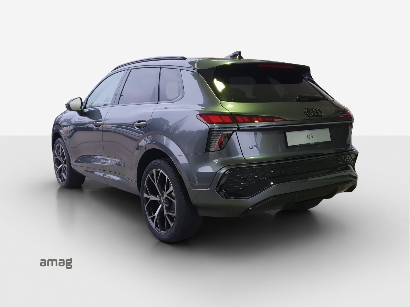 AUDI Q3 SUV TFSI 110 kW, Essence, Voiture nouvelle, Automatique - 3