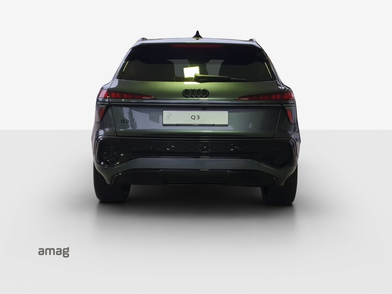 AUDI Q3 SUV TFSI 110 kW, Essence, Voiture nouvelle, Automatique - 4