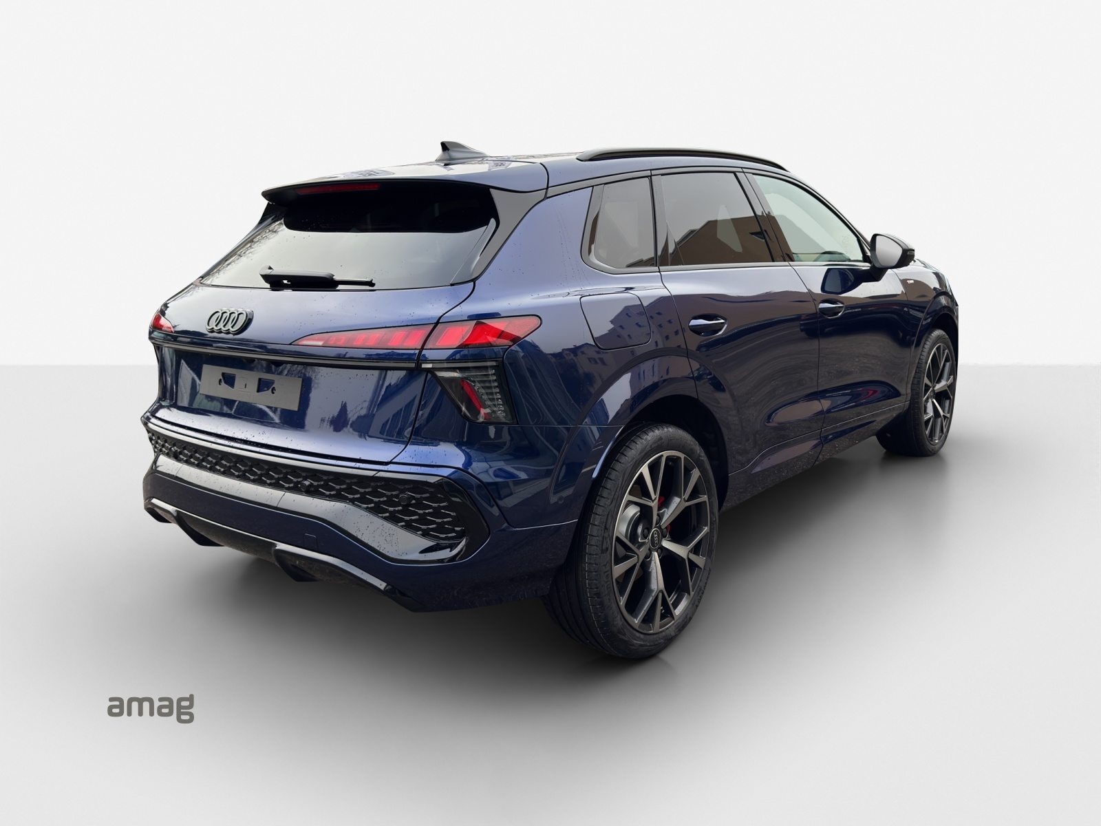 AUDI Q3 SUV TFSI 110 kW, Essence, Voiture nouvelle, Automatique - 5