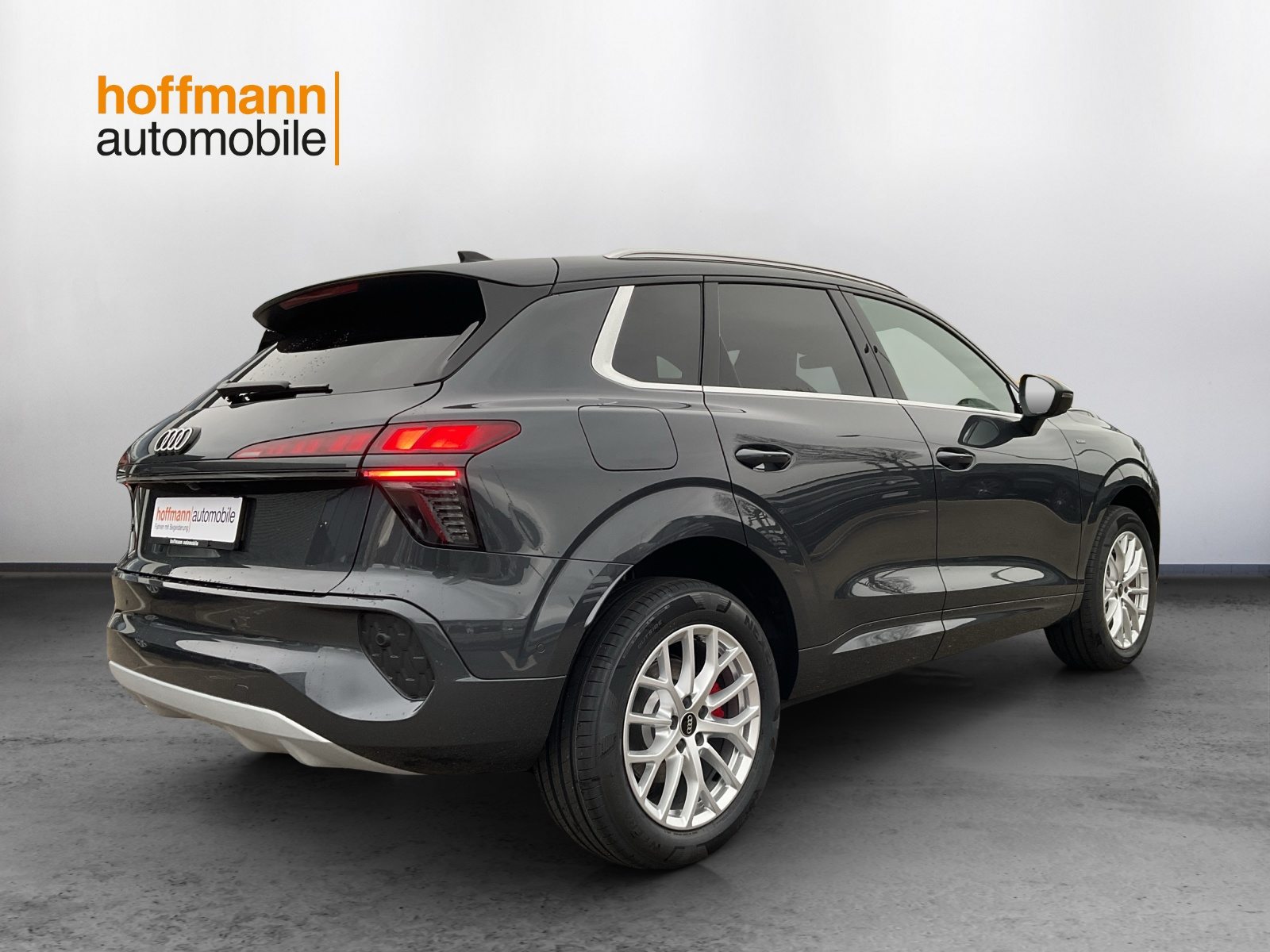 AUDI Q3 SUV e-hybrid 200 kW, Full-Hybrid Petrol/Electric, New car, Automatic - 4