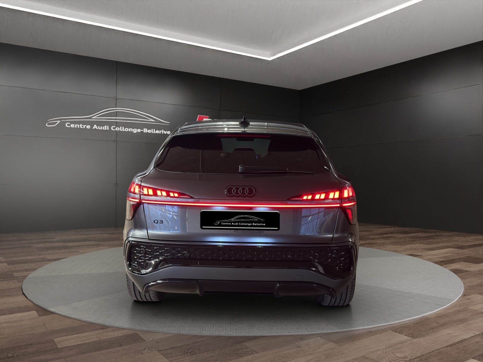 AUDI Q3 SB TFSI 110 kW, Benzina, Auto nuove, Automatico - 5