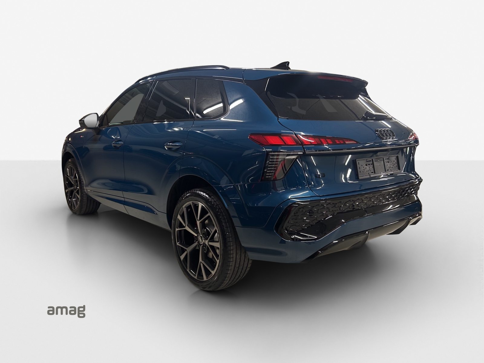 AUDI Q3 SUV TFSI 110 kW, Benzina, Auto nuove, Automatico - 3