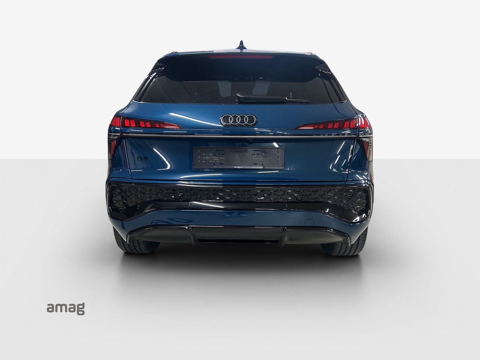 AUDI Q3 SUV TFSI 110 kW, Benzina, Auto nuove, Automatico - 4