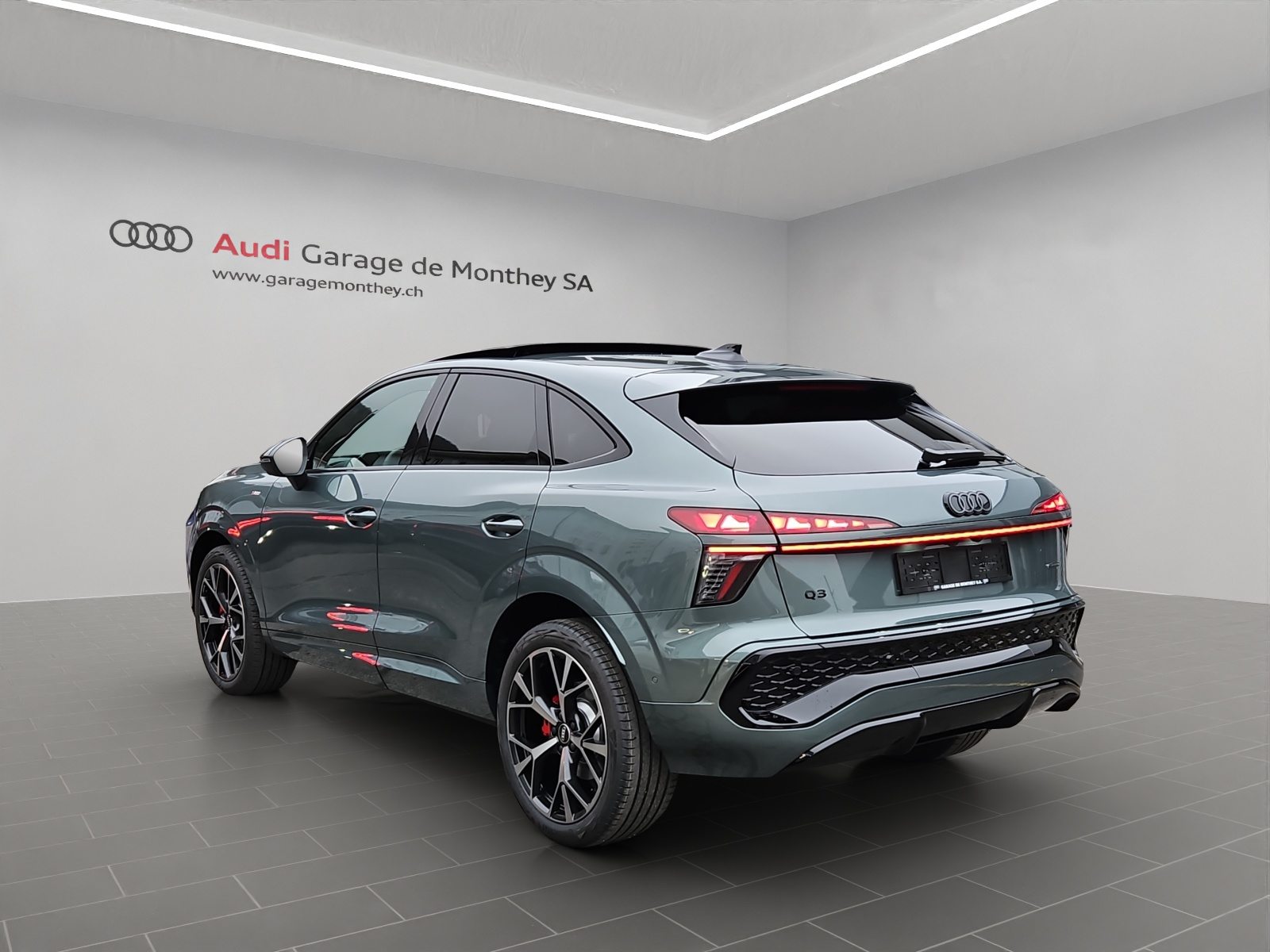 AUDI Q3 SB TFSI 195 kW, Benzina, Auto nuove, Automatico - 6