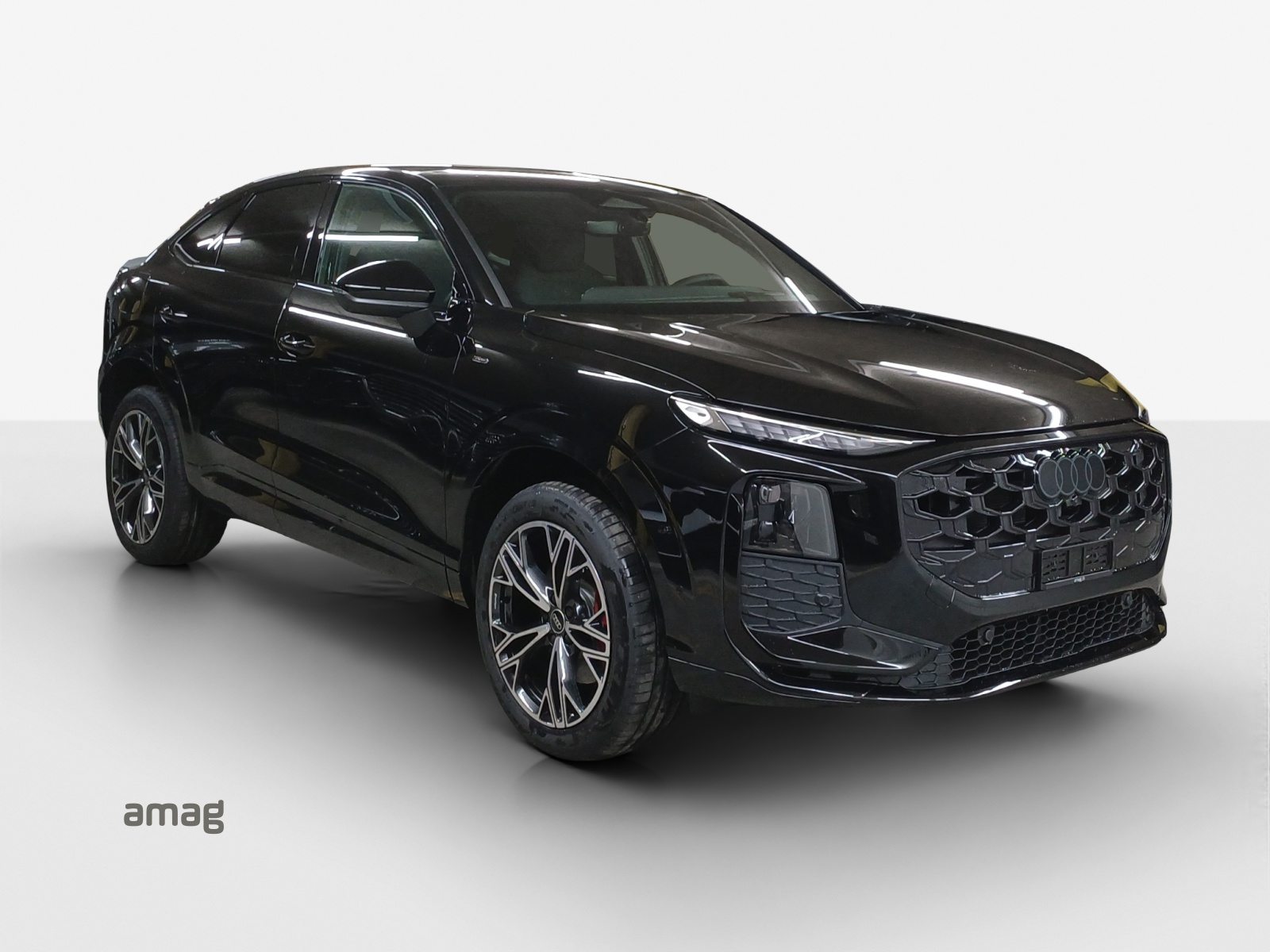 AUDI Q3 SB e-hybrid 200 kW, Full-Hybrid Petrol/Electric, New car, Automatic - 6