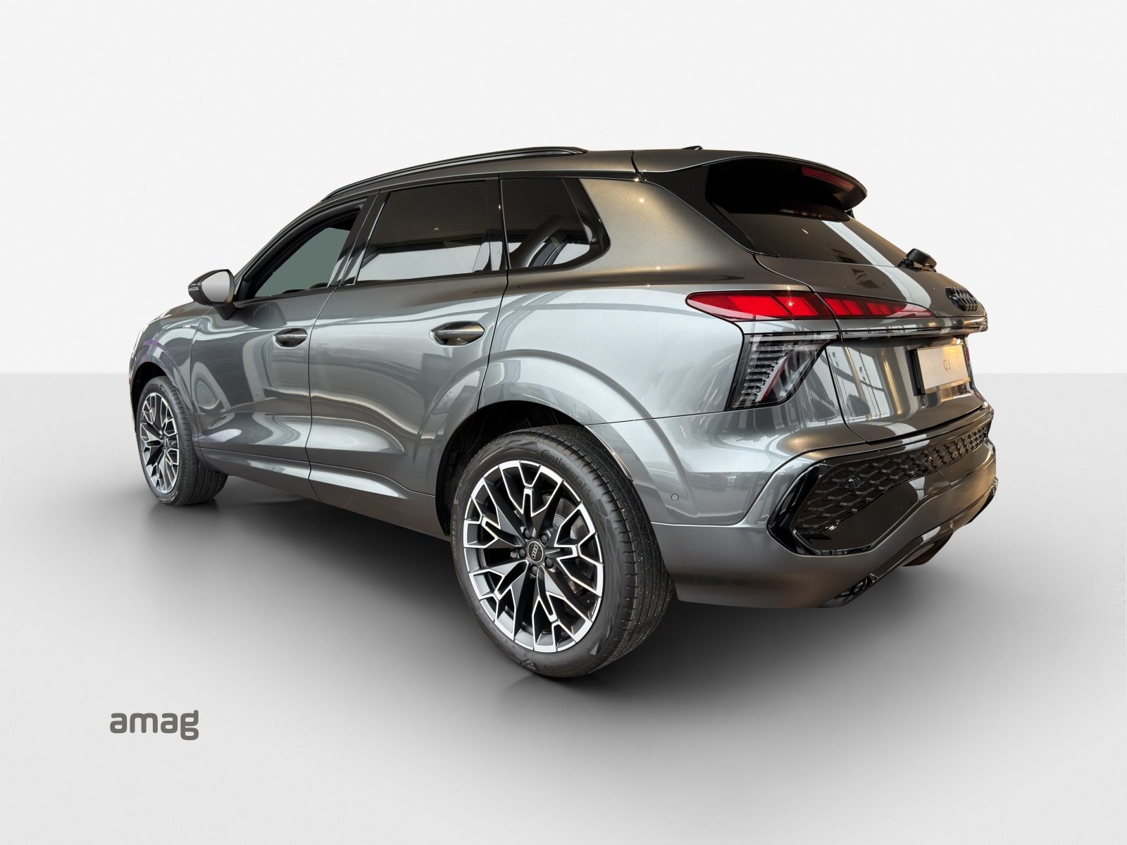 AUDI Q3 SUV TFSI 110 kW, Benzina, Auto nuove, Automatico - 2