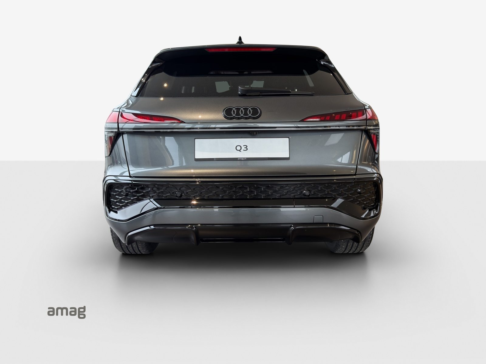 AUDI Q3 SUV TFSI 110 kW, Benzina, Auto nuove, Automatico - 3