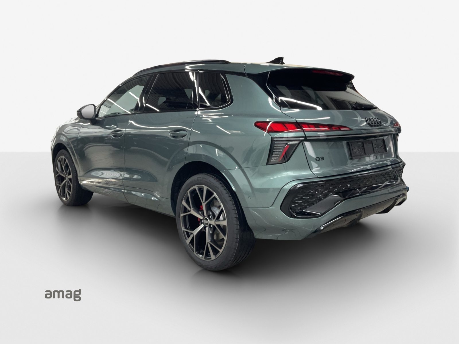 AUDI Q3 SUV TFSI 110 kW, Essence, Voiture nouvelle, Automatique - 3