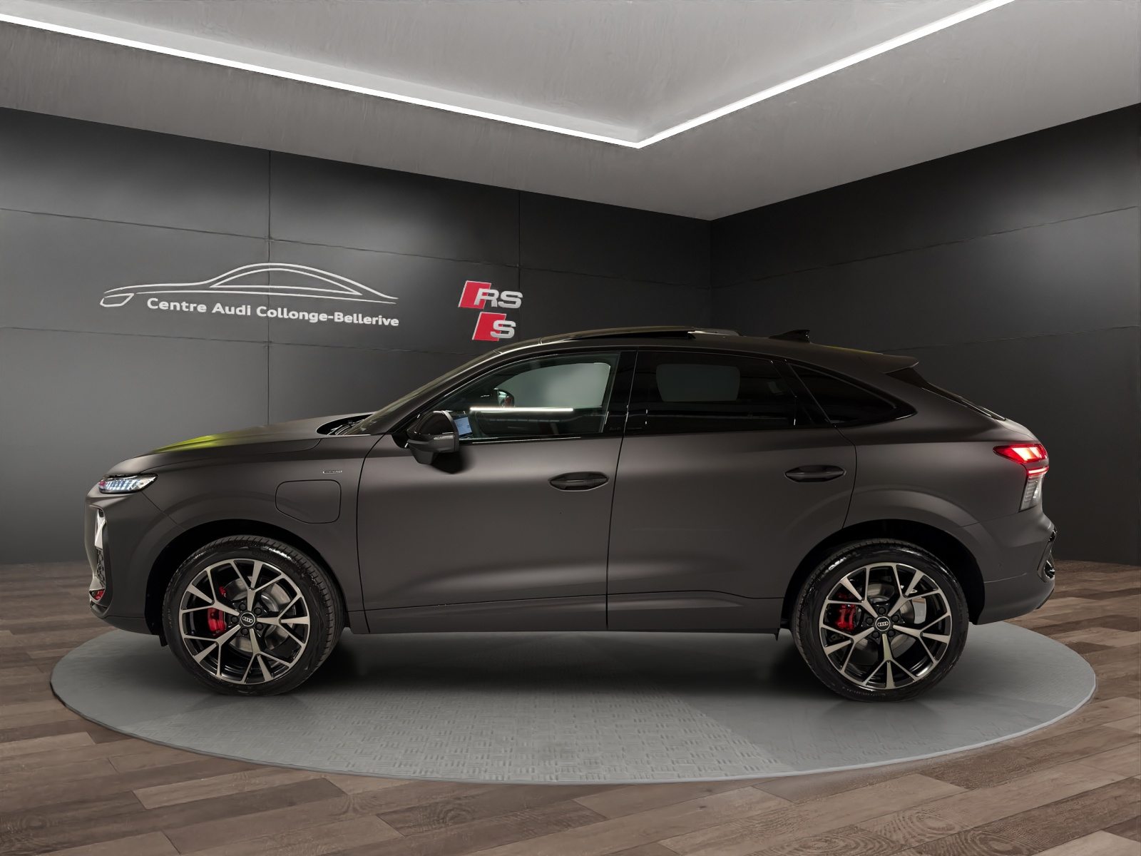 AUDI Q3 SB e-hybrid 200 kW, Hybride Intégral Essence/Électricité, Voiture nouvelle, Automatique - 2