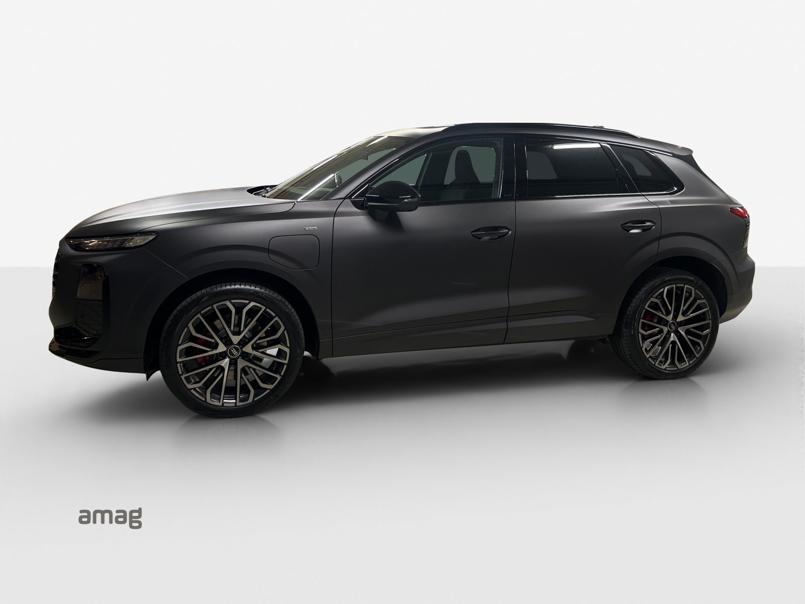 AUDI Q3 SUV e-hybrid 200 kW, Voll-Hybrid Benzin/Elektro, Neuwagen, Automatik - 2