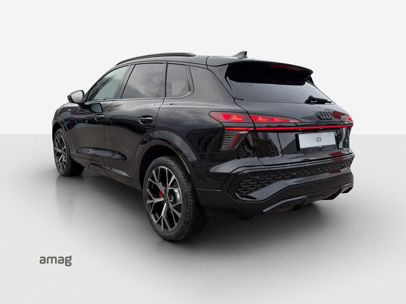 AUDI Q3 SUV TFSI 195 kW, Benzin, Neuwagen, Automatik - 3
