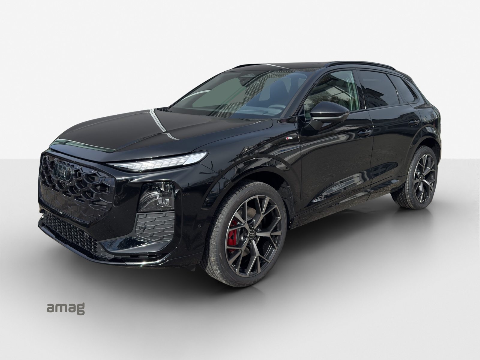 AUDI Q3 SUV TFSI 195 kW