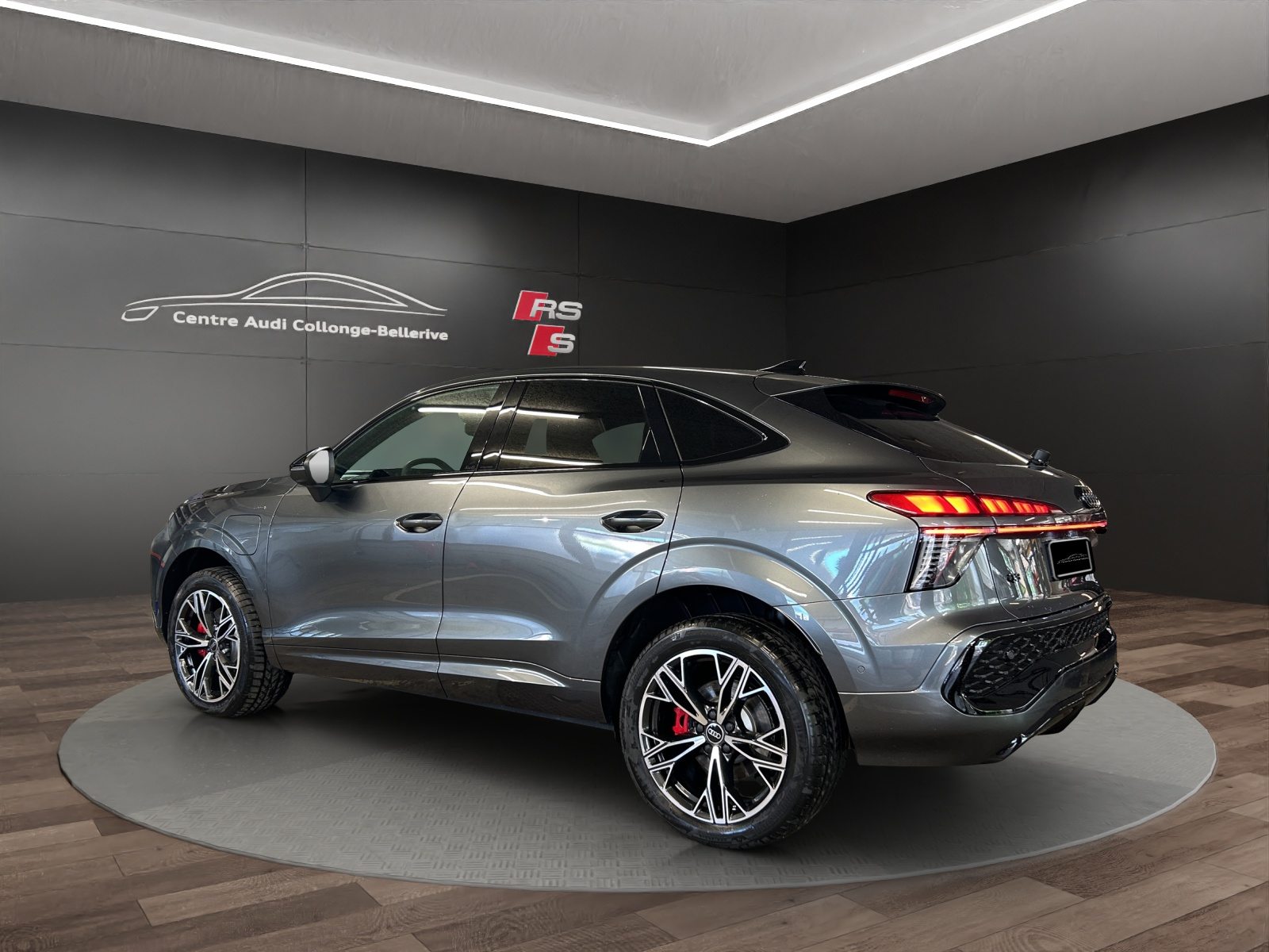 AUDI Q3 SB e-hybrid 200 kW, Hybride Intégral Essence/Électricité, Voiture nouvelle, Automatique - 4