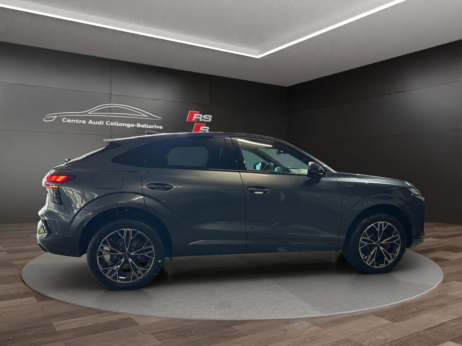 AUDI Q3 SB e-hybrid 200 kW, Hybride Intégral Essence/Électricité, Voiture nouvelle, Automatique - 7