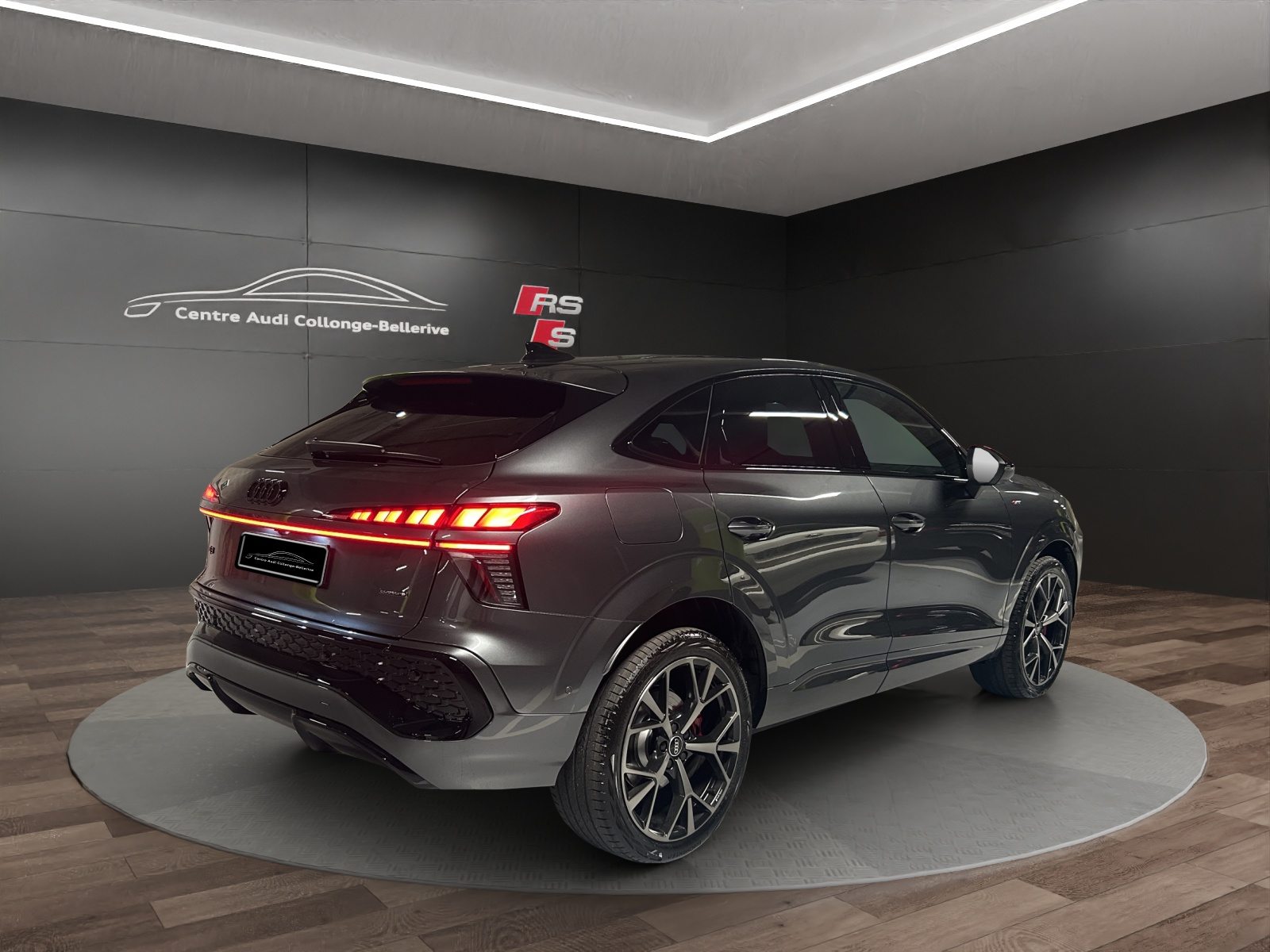 AUDI Q3 SB TFSI 195 kW, Benzina, Auto nuove, Automatico - 6