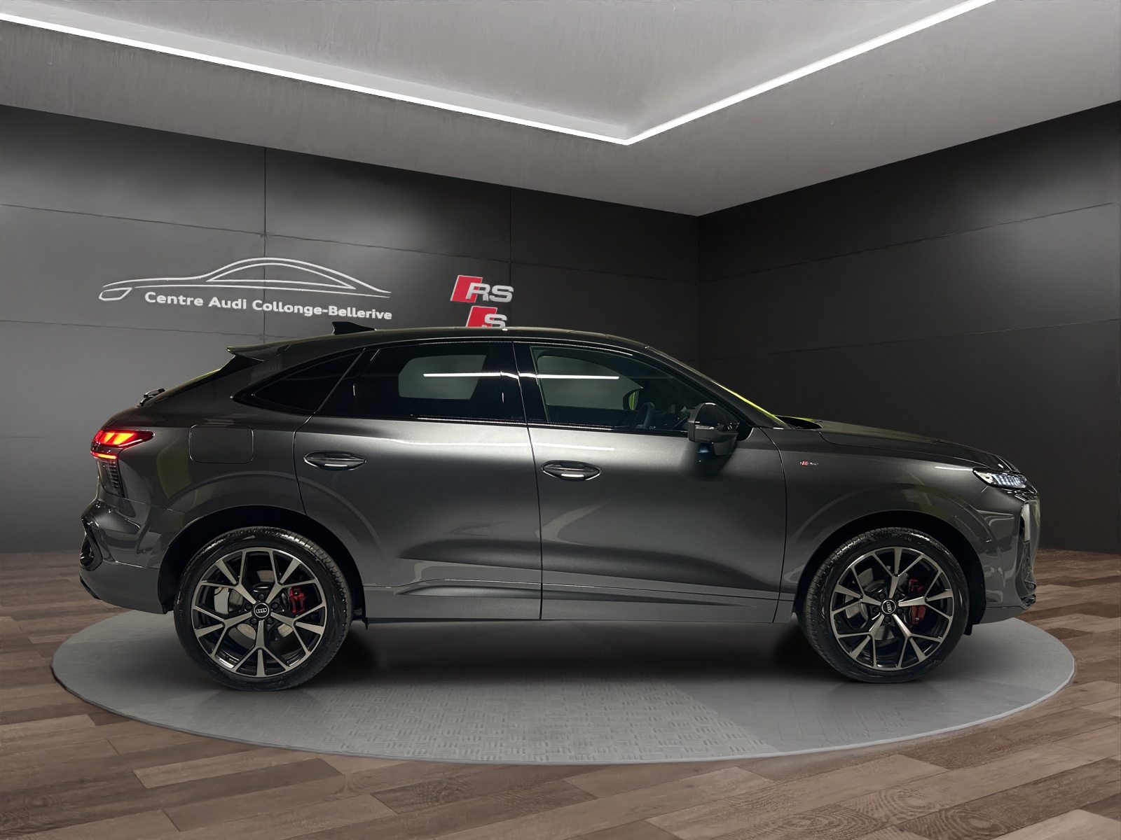 AUDI Q3 SB TFSI 195 kW, Benzina, Auto nuove, Automatico - 7