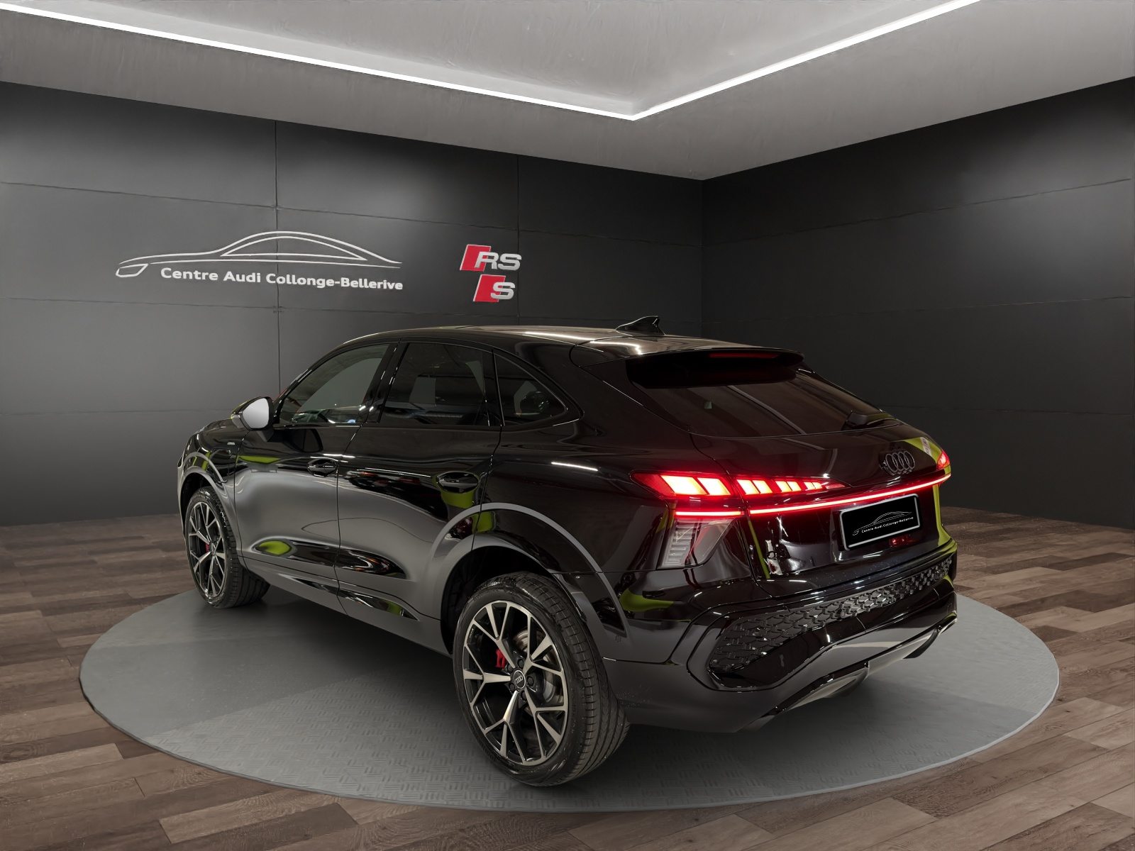 AUDI Q3 SB e-hybrid 200 kW, Hybride Integrale Benzina/Elettrica, Auto nuove, Automatico - 4