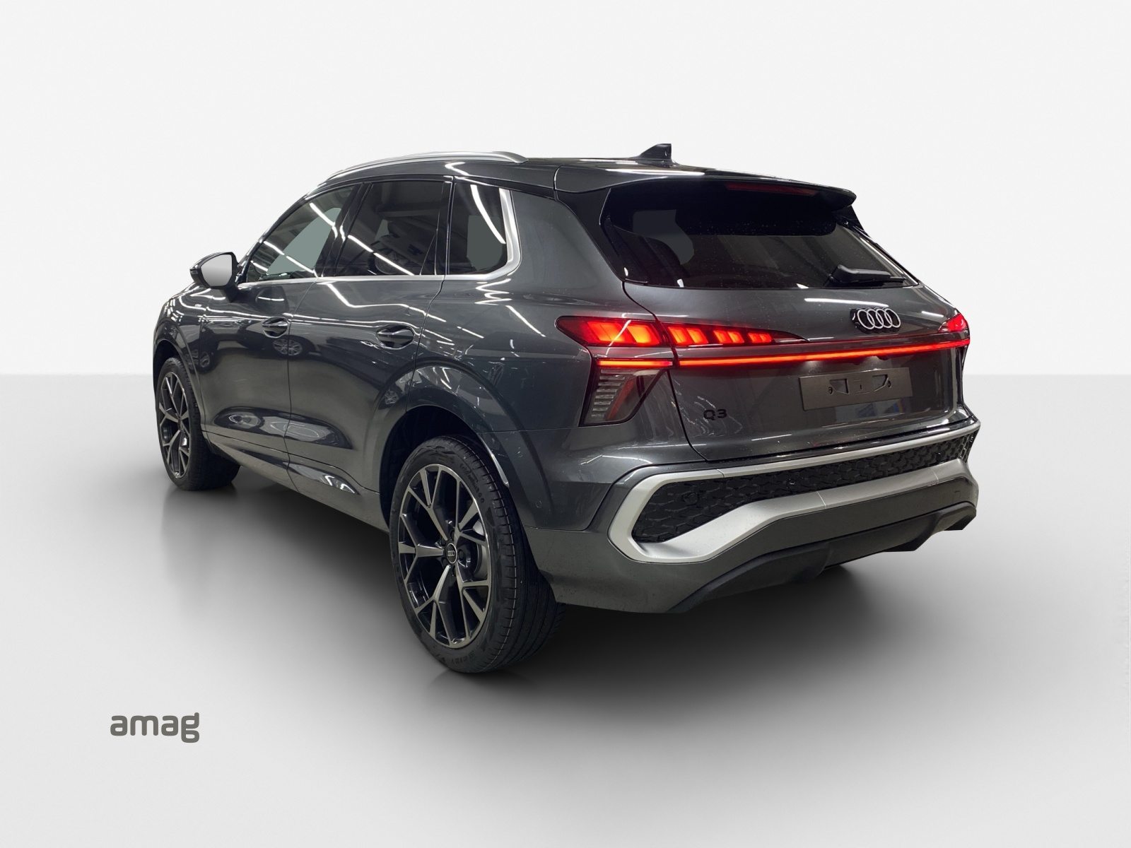 AUDI Q3 SUV TFSI 110 kW, Benzina, Auto nuove, Automatico - 2