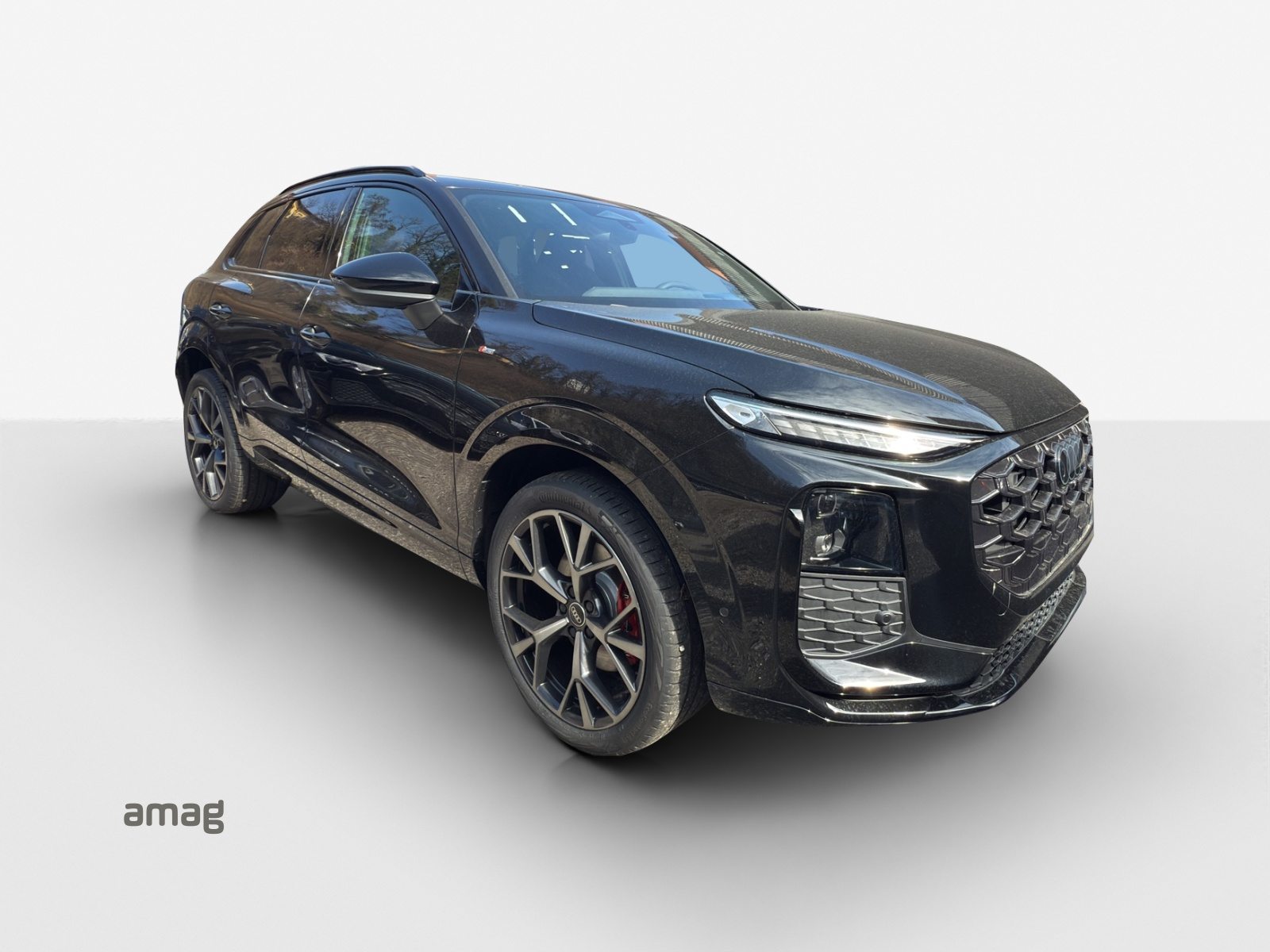 AUDI Q3 SUV TFSI 195 kW, Essence, Voiture nouvelle, Automatique - 7