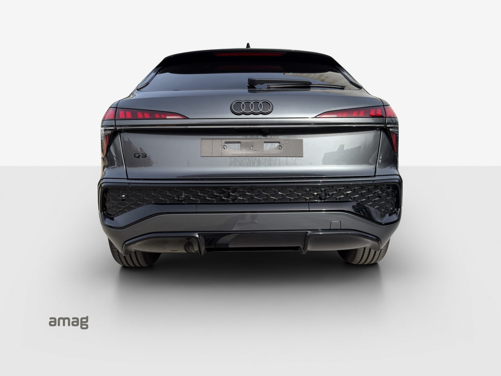 AUDI Q3 SB e-hybrid 200 kW, Full-Hybrid Petrol/Electric, New car, Automatic - 4