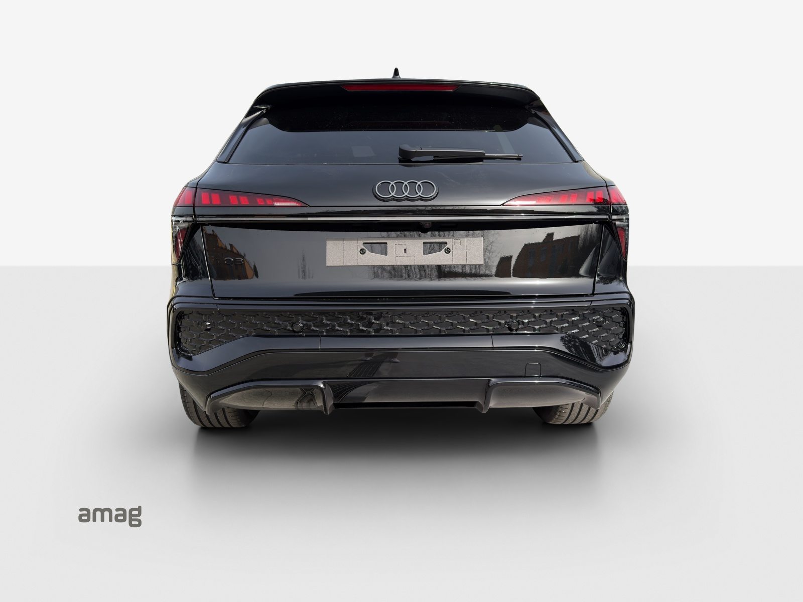 AUDI Q3 SUV TFSI 110 kW, Petrol, New car, Automatic - 4