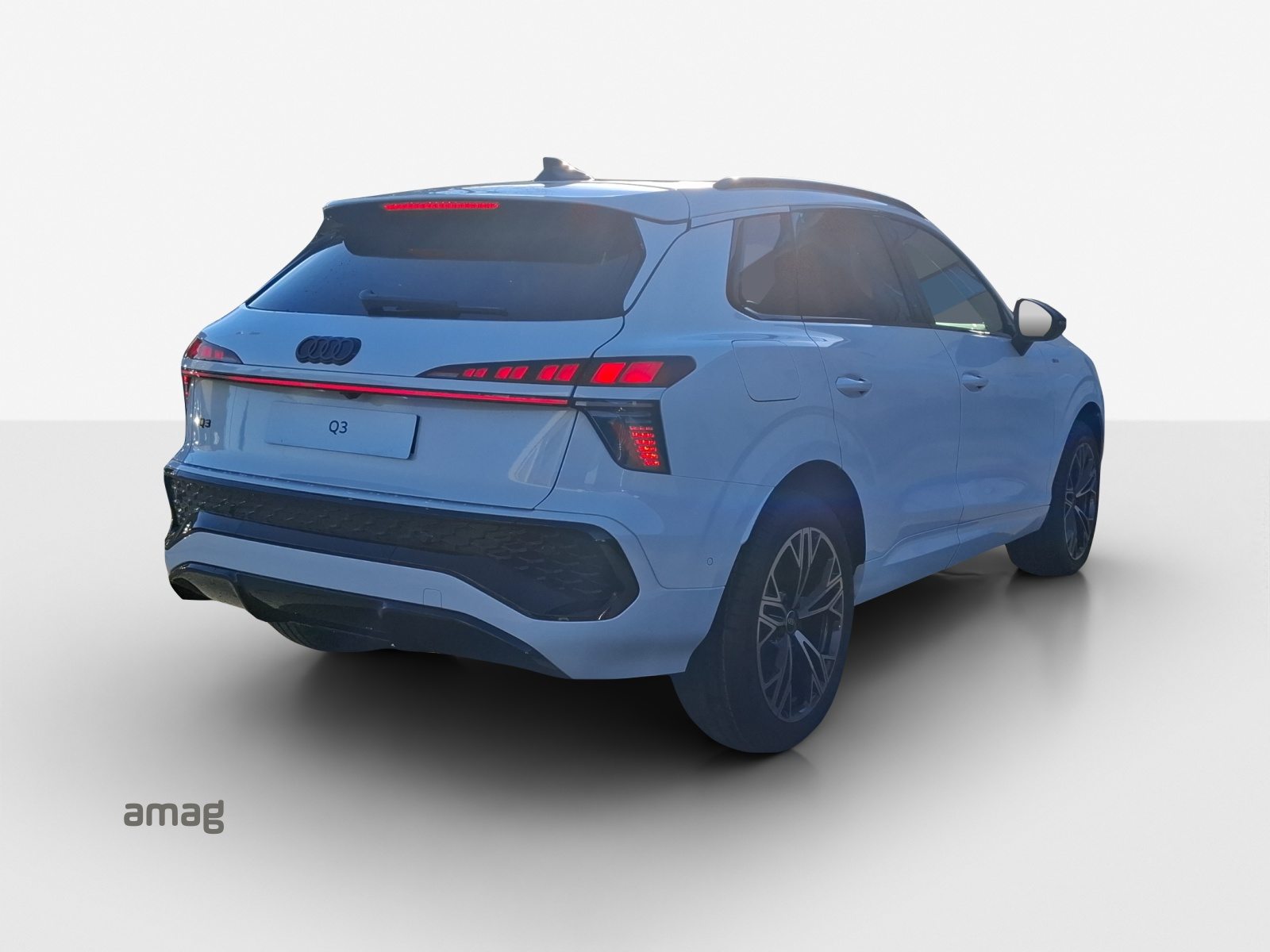 AUDI Q3 SUV TFSI 110 kW, Petrol, New car, Automatic - 7