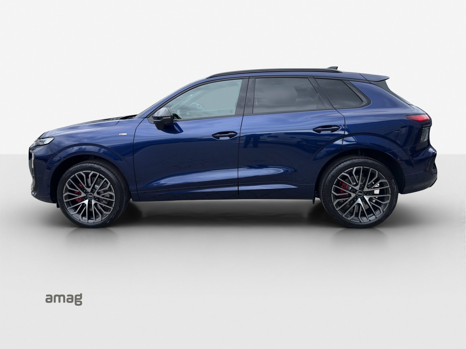 AUDI Q3 SUV TFSI 195 kW, Benzin, Neuwagen, Automatik - 2